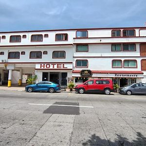 Hotel Banus